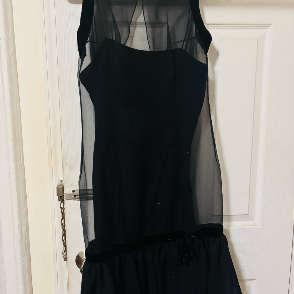 Sheer overlay black dress - Picture 2 of 5